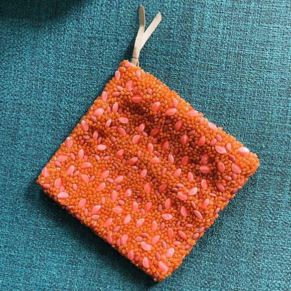 Banana Republic Beaded Clutch - Picture 6 of 7